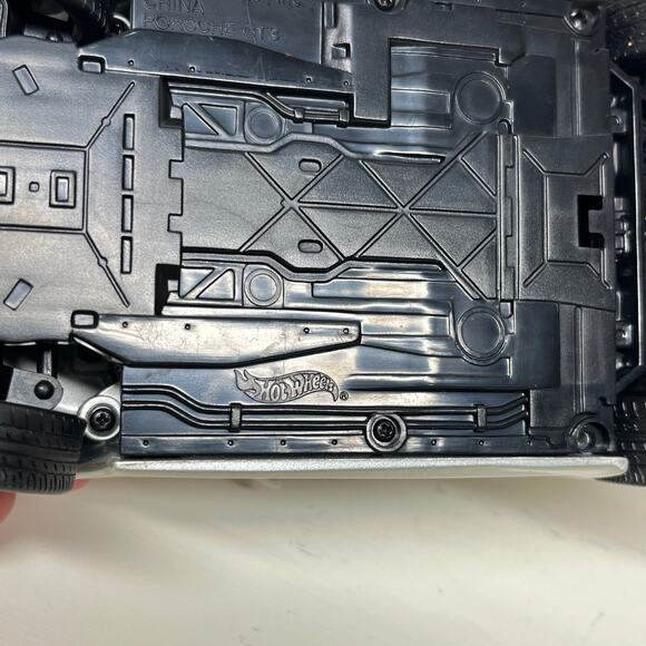 Mattel 2003 Porsche GT3 Diecast Model in Silver Hotwheels - Picture 10 of 10